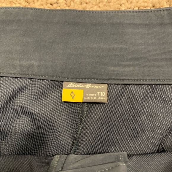 Eddie Bauer navy pants size 10 Tall for work or athleisure - Picture 3 of 4